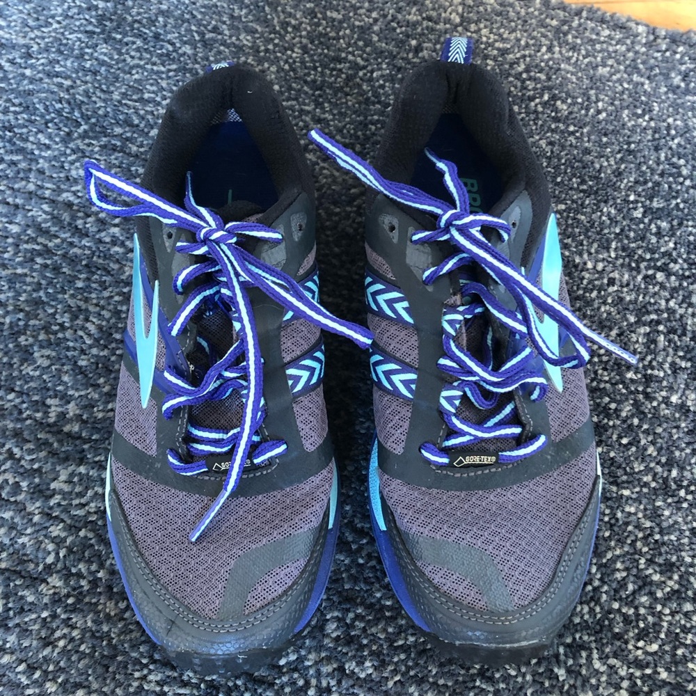 Brooks Cascadia 12 waterproof gore-Tex running shoes
